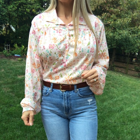 SOLD ….Vintage 70’s Smartique Blouse - Picture 2 of 8